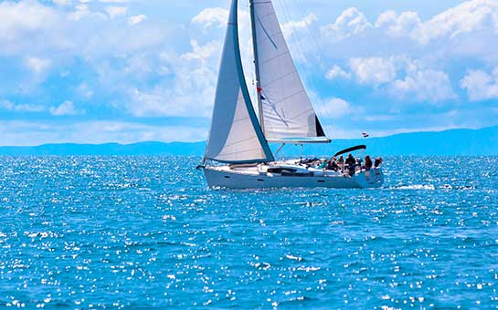 Seguro de viaje para la navegación a vela